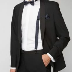 Monti Fliege, Einstecktuch Und Hosenträger Im Set - Dunkelblau -Wilvorst Geschäft 9l25cii38t6j8c248dak8k2k8gok6l9h954lccika94jcgpi9l24aiacagrjak2mad8kkiq49tb4ilad6ko64dr4corj2ohpcoo3icpk6tgjae9lc5h30dr3c5hm8p9m70r3ep8