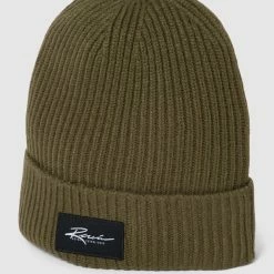 REVIEW Beanie Mit Label-Patch - Olivgrün